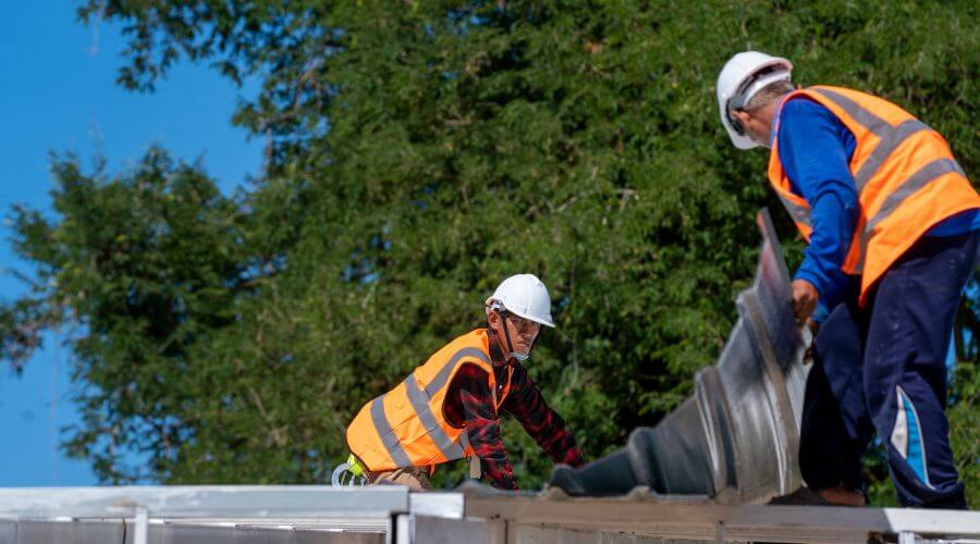 Professional gutter cleaning in Auburn University, AL
